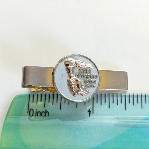 Vintage Hook Fast RI Gold Tone Original XVIII Olympiad 1964 Tokyo Tie Bar Clasp - Picture 3 of 4